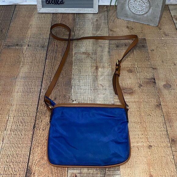 Michael Kors Kempton Nylon & Leather Crossbody bag Blue - Picture 3 of 10